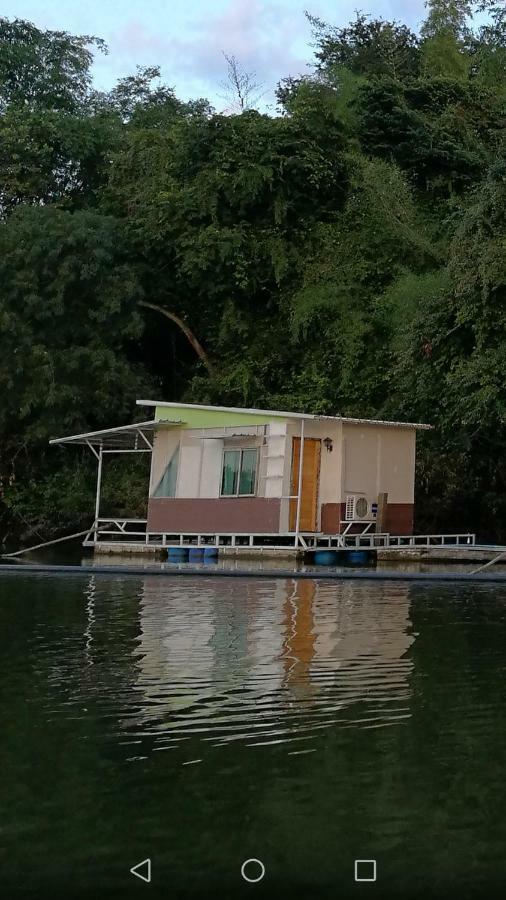 River Marina Resort Утай Тани Екстериор снимка